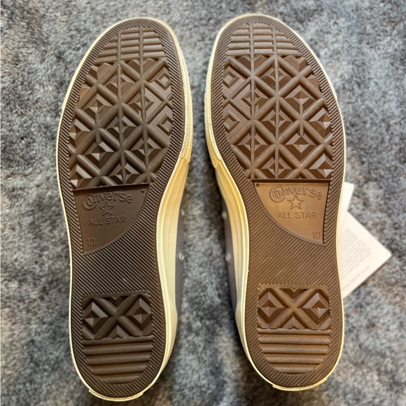 Converse x Comme des Garçons PLAY Chuck 70 - Picture 9 of 13